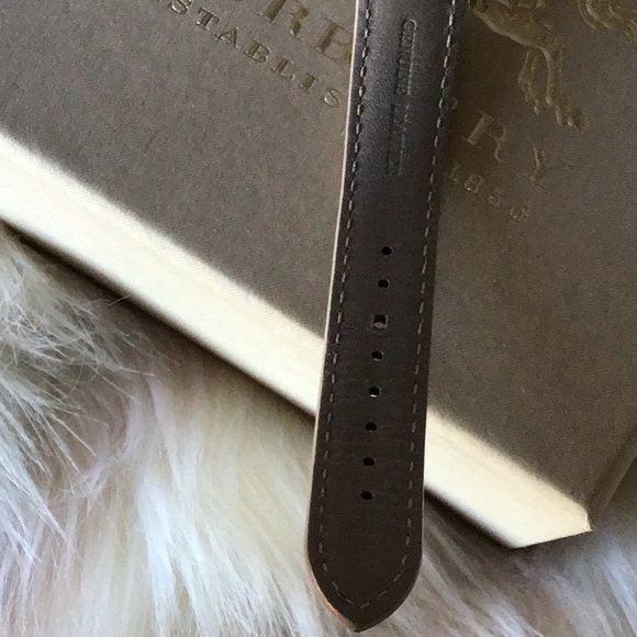 Like New Rose Gold Burberry Watch - Picture 7 of 9